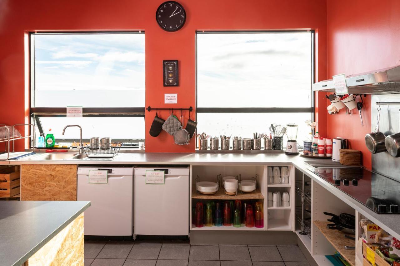 Vibrant Iceland Hostel Hafnarfjordur Ngoại thất bức ảnh