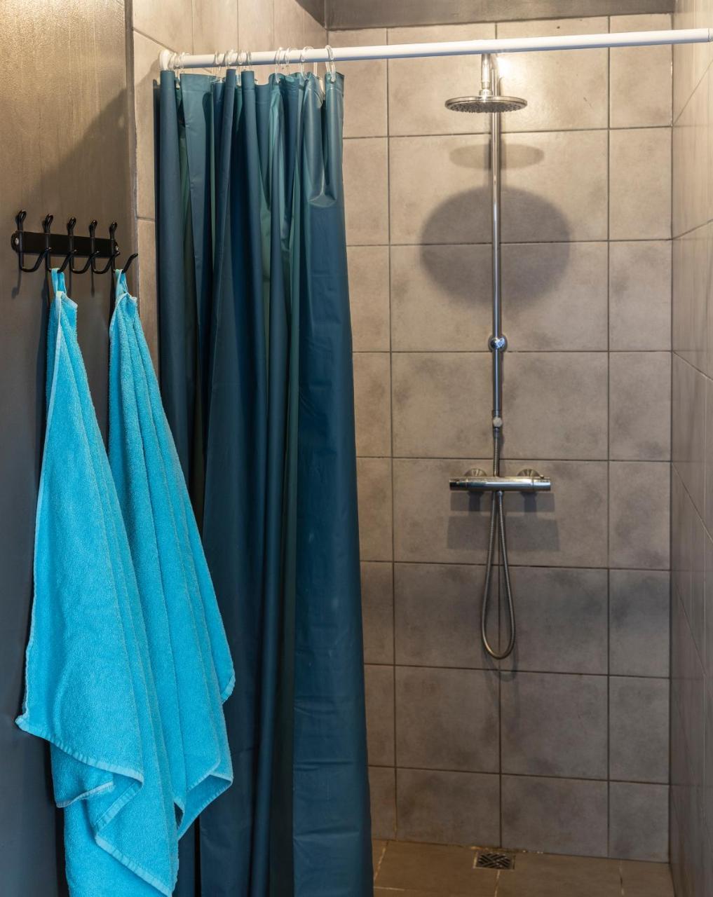 Vibrant Iceland Hostel Hafnarfjordur Ngoại thất bức ảnh